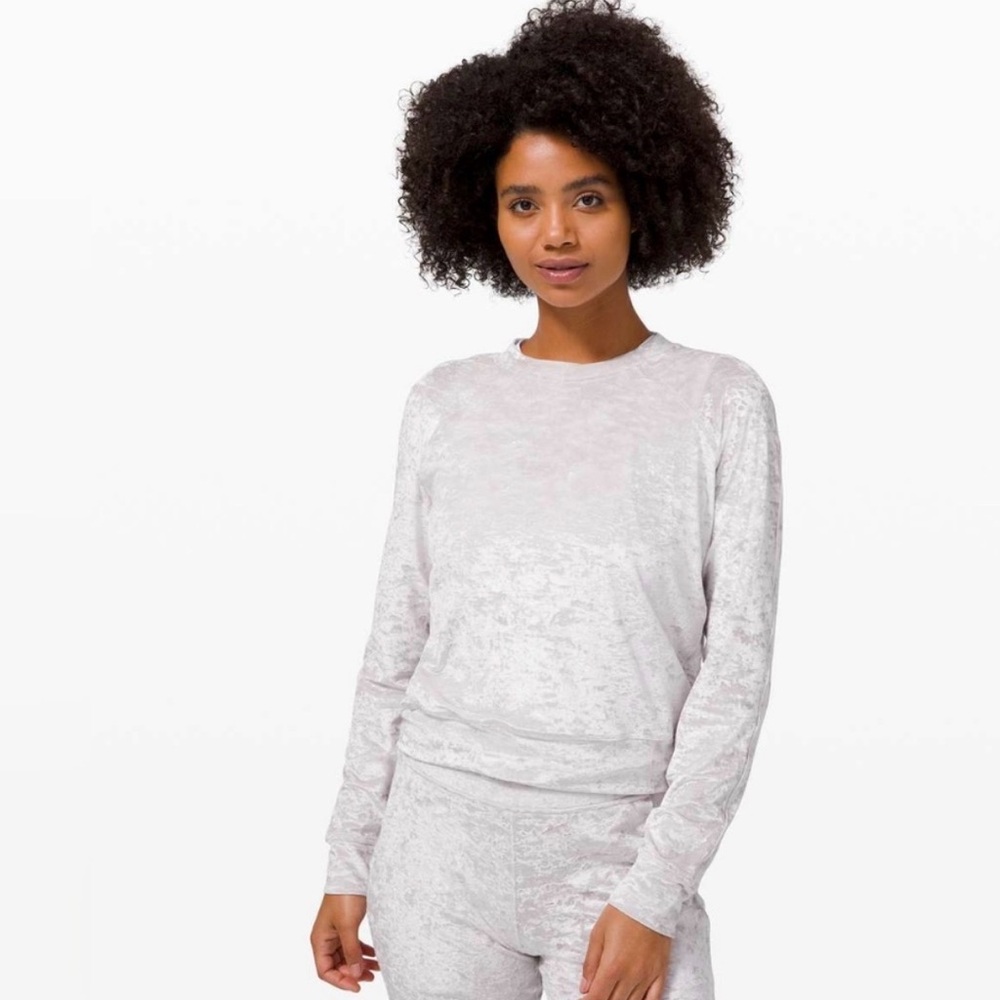 LULULEMON NEW Warm Down Crew Sweatshirt Crushed Velvet Chrome Size 6